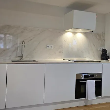 Daire Upper Story 1br Ac And Workspace Porto