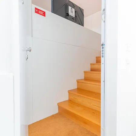 Upper Story 1br Ac And Workspace * Porto