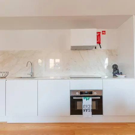 Daire Upper Story 1br Ac And Workspace *