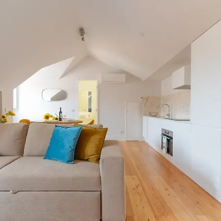 Upper Story 1br Ac And Workspace Daire *