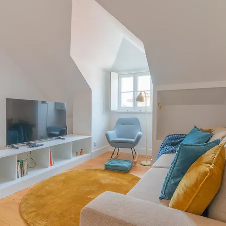 Upper Story 1br Ac And Workspace Apartman *