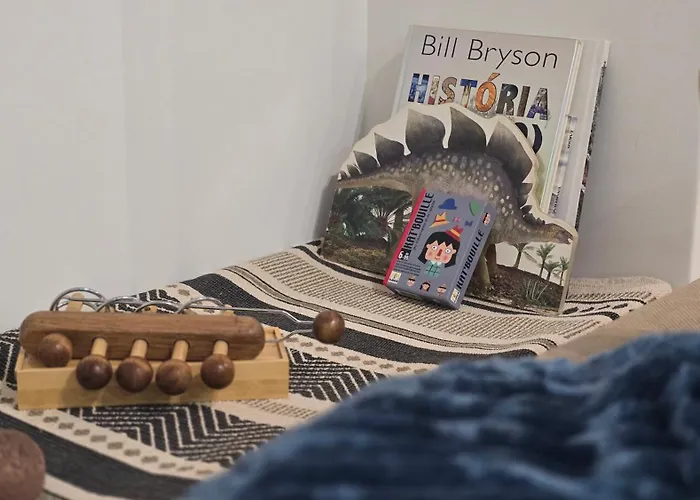 Upper Story 1br Ac And Workspace *